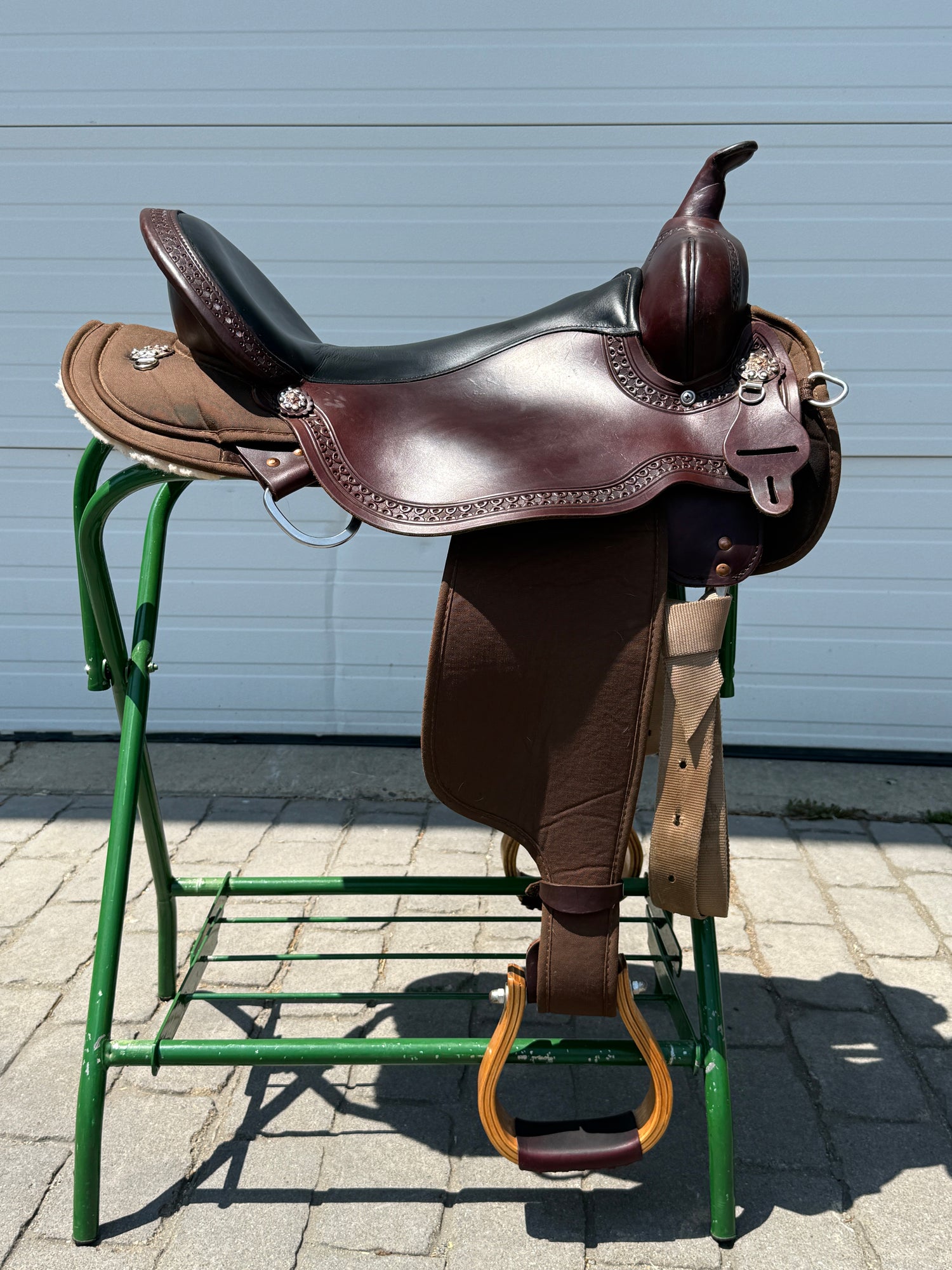 Used High Horse 6918 Rosebud 18” Cordura Western Trail Saddle
