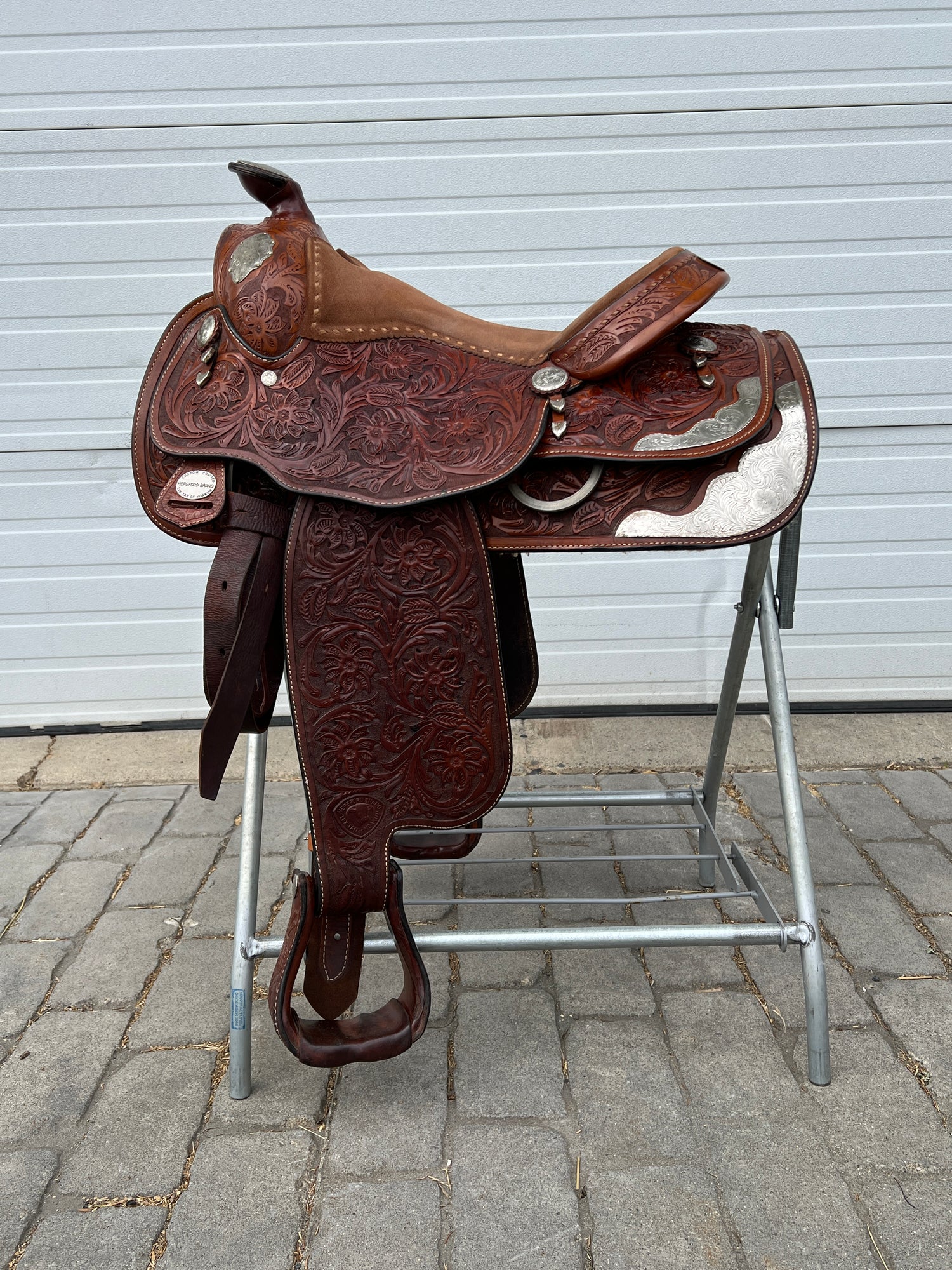 Used TexTan Hereford Brand 16” Western Show Saddle