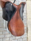 Used Bevel 16.5” Close Contact English Saddle