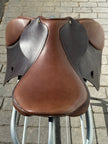 Used HDR All Purpose 17.5" English Saddle with Adjustable Gullet