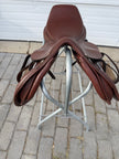Used HDR Club S 16.5” All Purpose/ Close Contact English Saddle