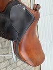 Used Bevel 16.5” Close Contact English Saddle