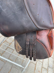 Used Bevel 16.5” Close Contact English Saddle